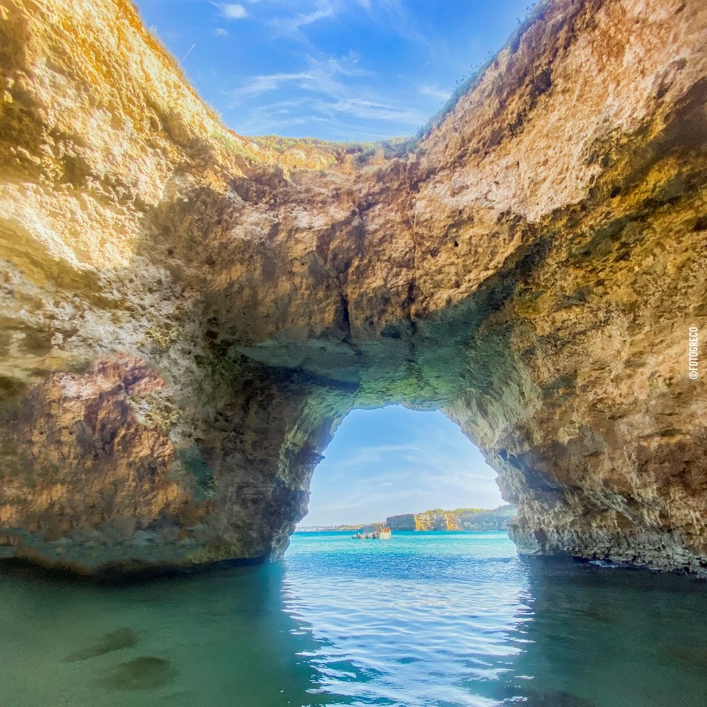 Gita in barca tra le grotte marine di Otranto Salento
